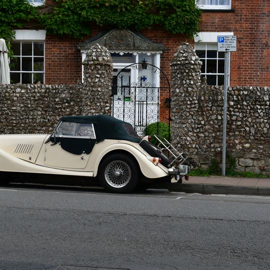 Garden Wall Of Radway Guest House
