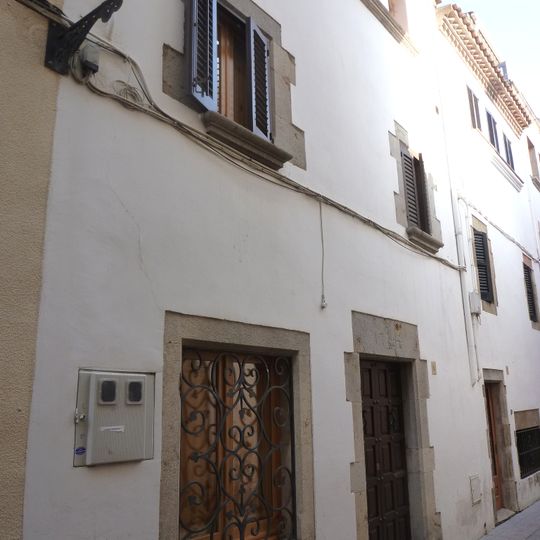 Carrer Pintora Lola Bech, 1