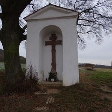 Výklenková kaple severně od Hlásné Třebaně