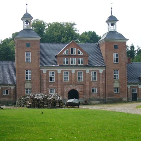 Gut Bothkamp: Großes Torhaus