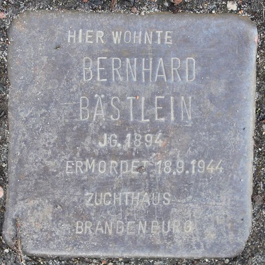 Stolperstein en memoria de Bernhard Bästlein