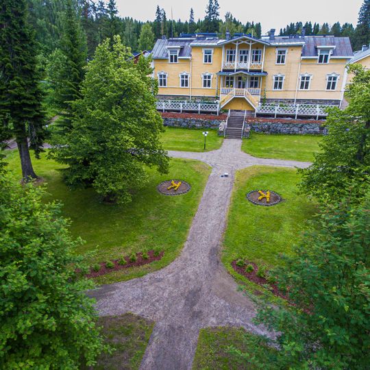 Karolineburg mansion