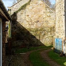 2 Storey Farmbuilding And Flanking Ranges To Rear Of Glenwhelt