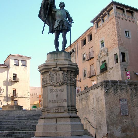 Monument to Juan Bravo