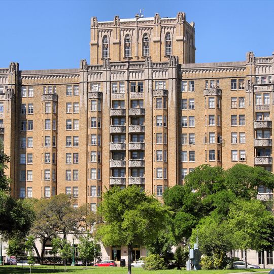 Aurora Apartment Hotel