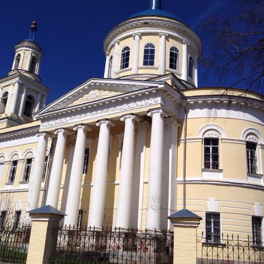 Церковь Воскресения Словущего с интерьером