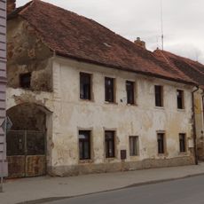 Revoluční 45 (Kladruby)