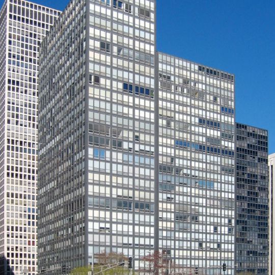 860–880 Lake Shore Drive Apartments