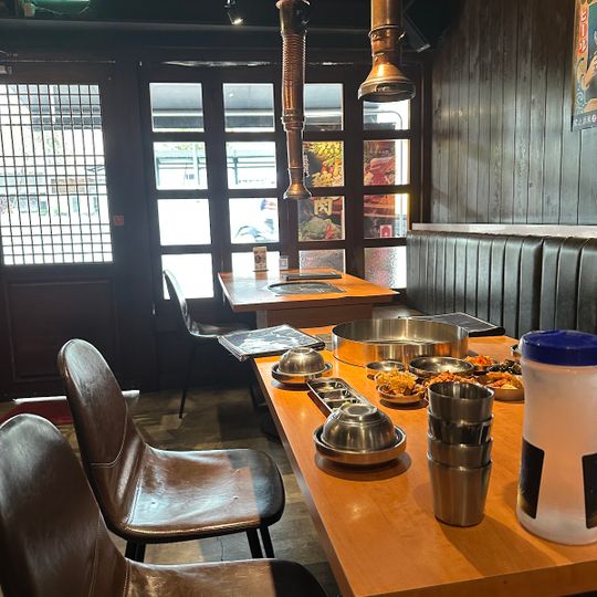 娘子韓食市民店韓式料理燒肉店烤腸豬腳아내 Thịt Nướng Korean BBQ Seoul Kitchen