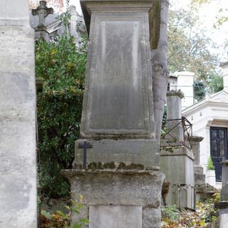 Grave of Hachette