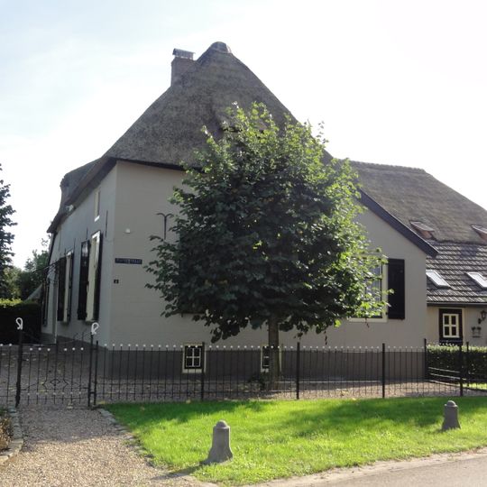 Puitsestraat 2, Leur