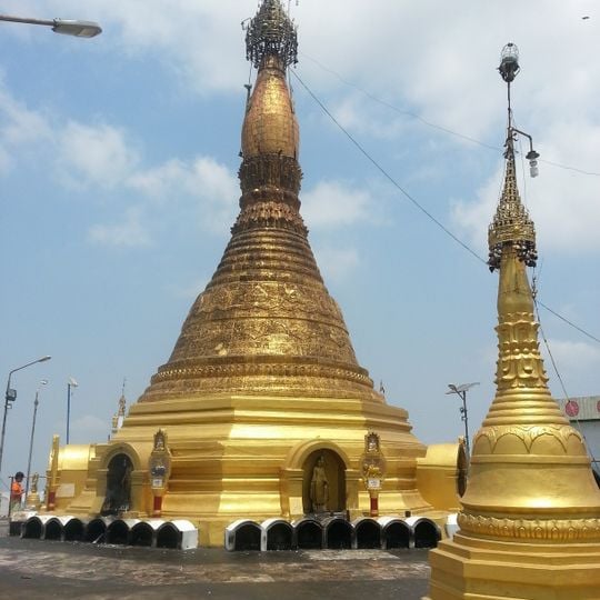 Sandawshin Zwegabin Pagoda
