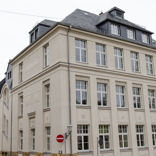 Webschulgebäude in Ecklage Albertstraße 1 / Poststraße