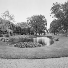 Schatzenburg, park en tuin