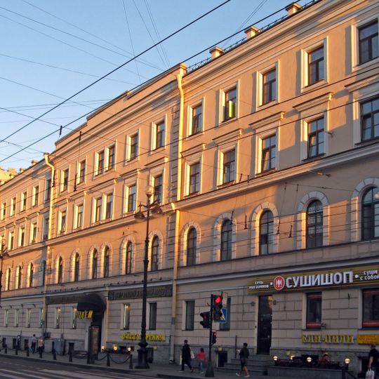 Корпус по Невскому проспекту