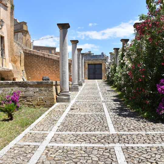 Castello Grifeo Museo Archeologico