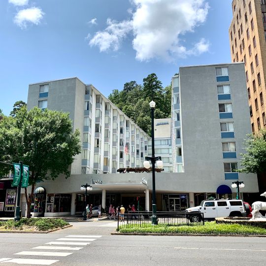 Aristocrat Motor Inn