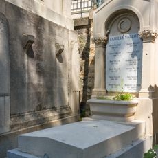 Grave of Vallot