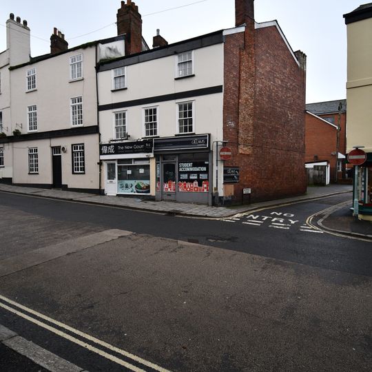 29, Longbrook Street