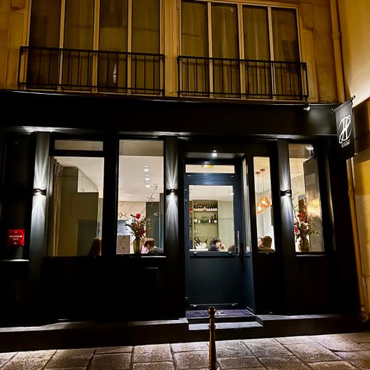 Restaurant H