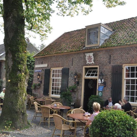 Gijsbertplein 1, Bronkhorst