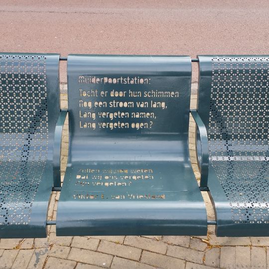 Gedenkteken Muiderpoortstation