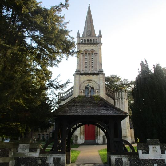 Lychgate And Flanking Walls Approximately 15 Metres To South Of Church Of St Mary