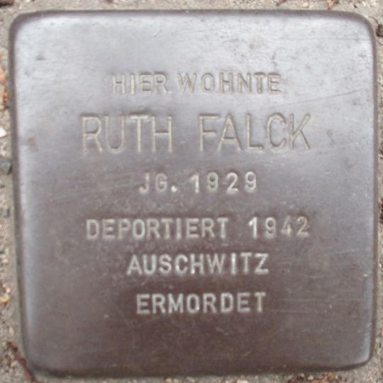 Stolperstein en memoria de Ruth Falck