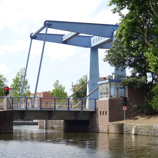 Hoofdbrug