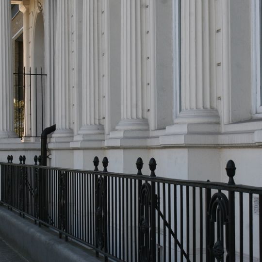 Garden Wall, Piers And Railings At No 52