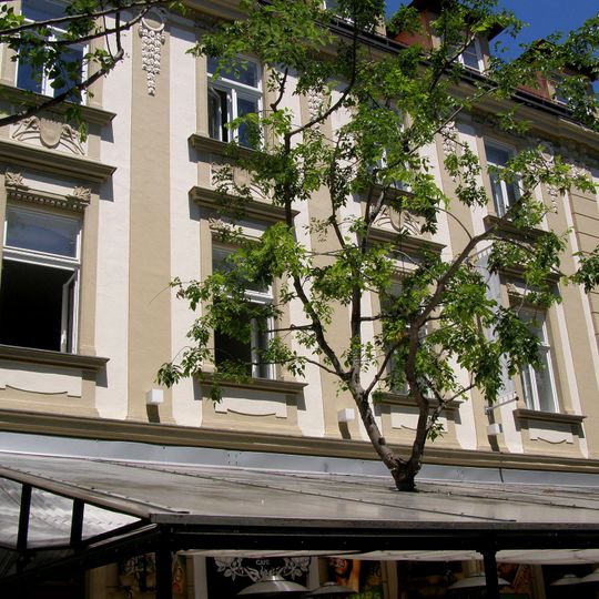 Nájomné domy, dom bytový II.