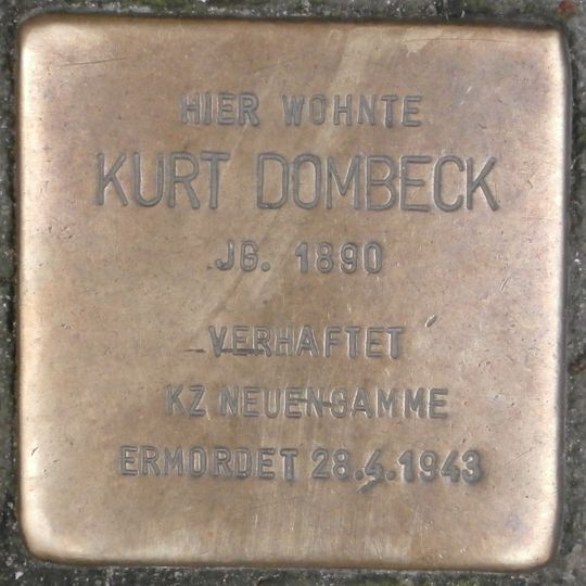Stolperstein en memoria de Kurt Dombeck