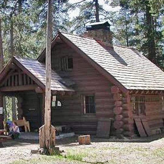 Horseshoe Lake Ranger Station