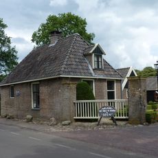 Huis te Echten, gebouwtje bij toegangshek