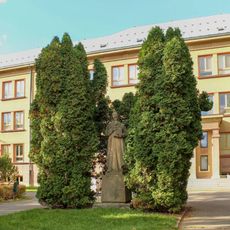 Socha Jana Amose Komenského v Mohelnici na Mlýnské ulici