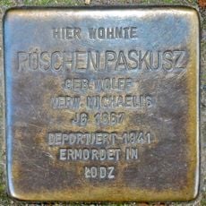 Stolperstein en memoria de Röschen Paskusz