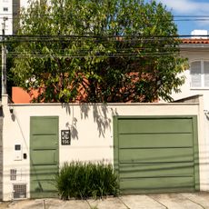Imóvel à Rua Conceição Veloso, nº 156