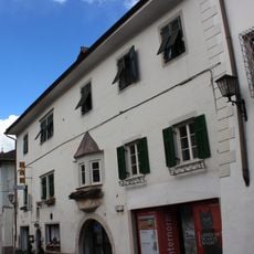 J.-G.-Plazer-Straße 4-8