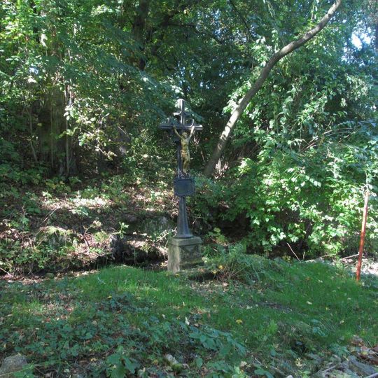 Kříž na křížové cestě u Jistebnice - 1. zastavení