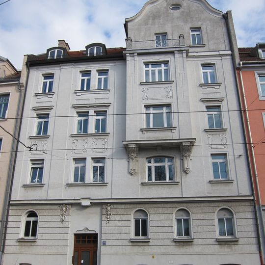 Mietshaus