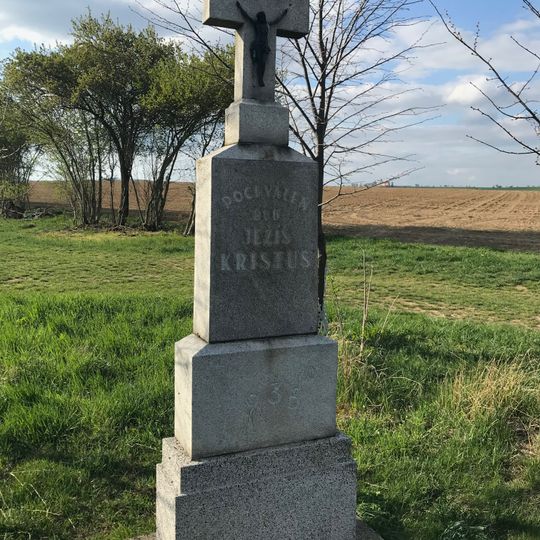 Kříž u cesty z Bolíkovic do Loukovic