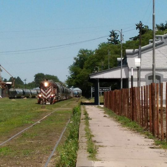 Estacion de Ferrocarril General Pinto