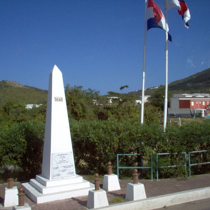 Obelisco de la Frontera