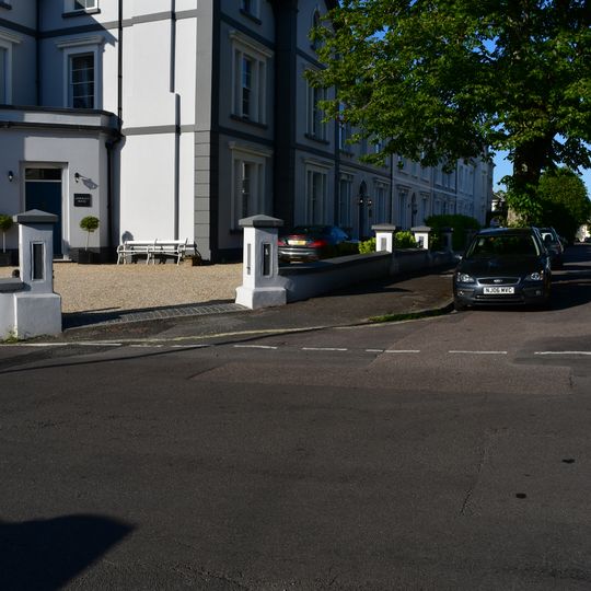 Gate Piers And Garden Walls To Nos 1 To 7 Kents Road