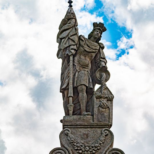 Socha svatého Floriána na bráně k zámku v Žamberku