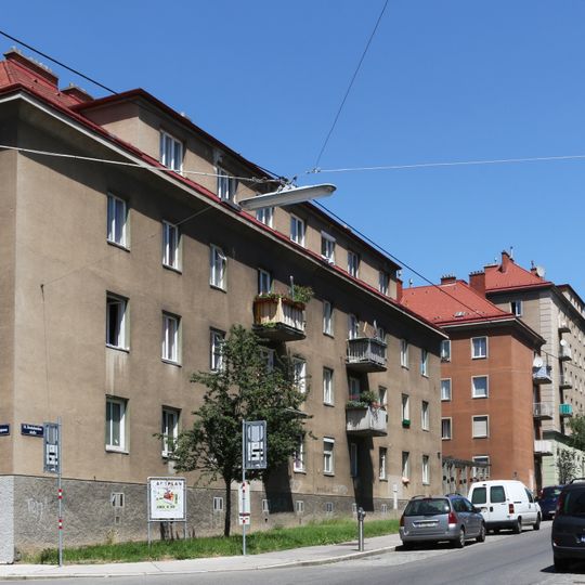 Wohnhausanlage Deutschordenstraße 27-35