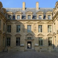 Palacio de Sully