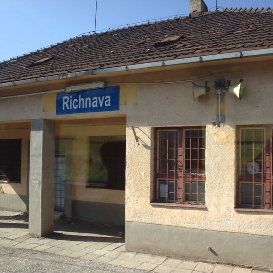 Richnava railway station