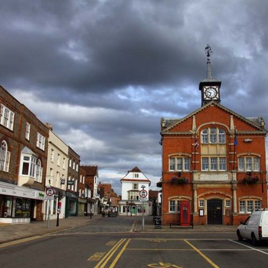 K6 Telephone Kiosk On West Side Of Town Hall