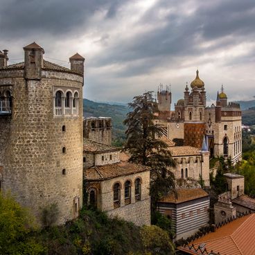 Italy: historical sites, archaeological excavations, medieval villages